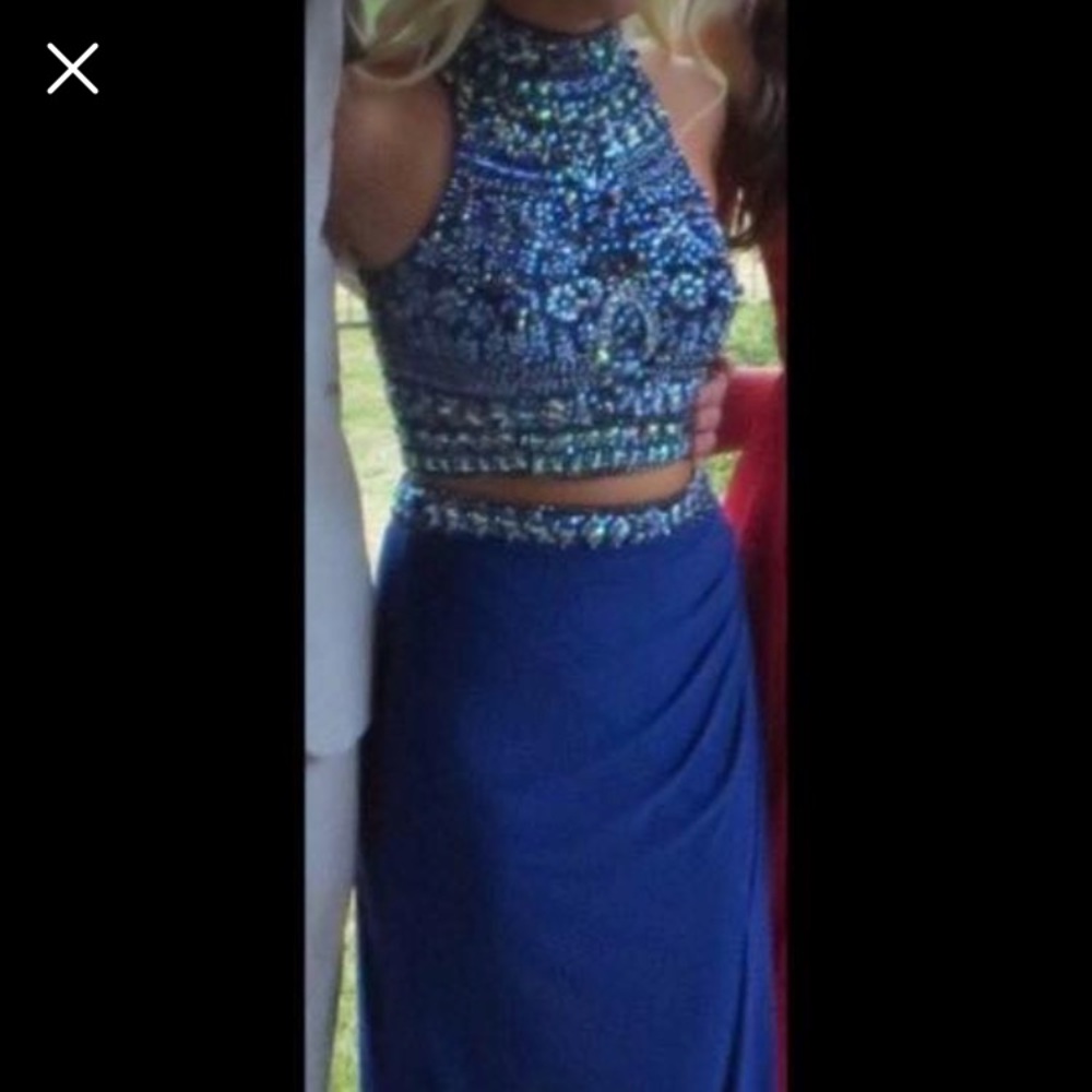 Blue Sherri Hill prom dress